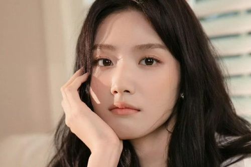 Sao nữ Hoa ngữ đang thăng hạng tên tuổi lại bị tố có thái độ làm việc hời hợt