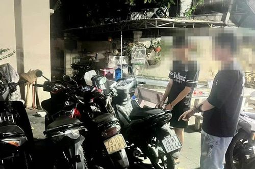Ai là chủ nhân xe máy Honda Meritus để dưới tầng hầm B1 tòa nhà 25 Lý Thường Kiệt, Hà Nội?