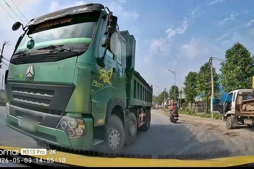Phạt 19 triệu đồng tài xế xe 'hổ vồ' đi ngược chiều trên quốc lộ