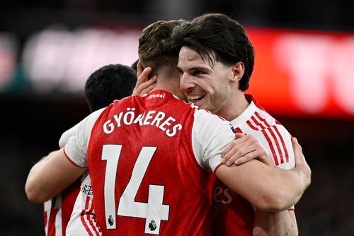 Cầu thủ Arsenal sắp đổi đời
