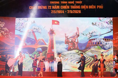Chương trình nghệ thuật 'Điện Biên - Bản hùng ca chiến thắng'
