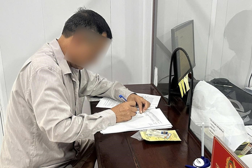 Hà Nội: Xác minh, xử lý tài xế xe tải Howo đi ngược chiều trên Quốc lộ 21