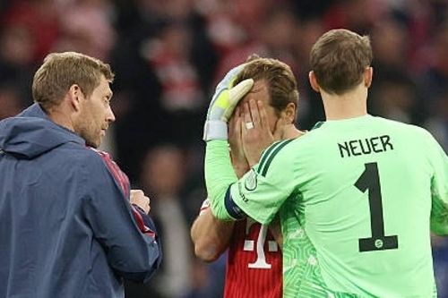 Harry Kane đi vào lịch sử trong những giọt nước mắt