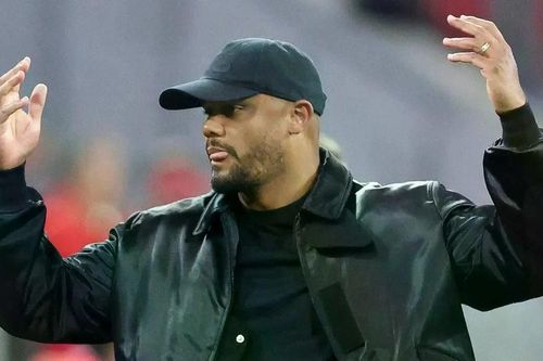 HLV Kompany: 'Trọng tài cướp vé chung kết của Bayern'