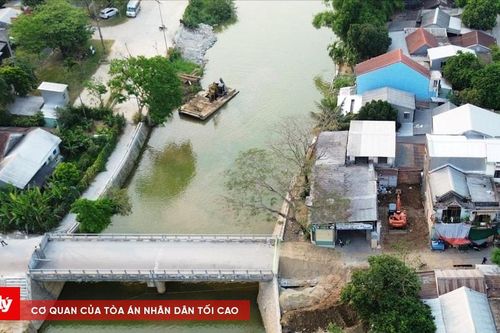 Cầu tiền tỷ hoàn thành, 'tắc lối' vì thiếu đường dẫn