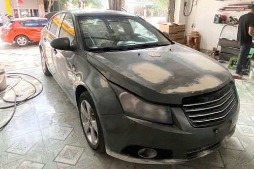 Mua Chevrolet Cruze 2011 đi 2 ngày chết máy, trả lại xe bị bắt thiệt 160 triệu