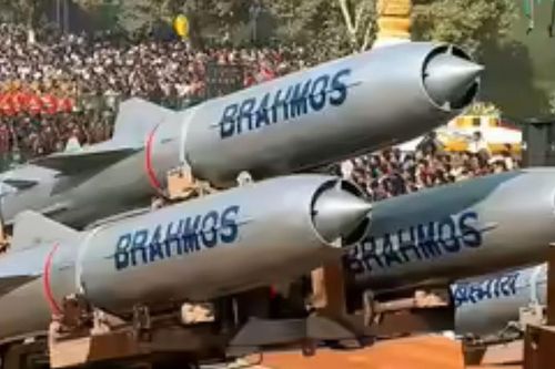 Tên lửa BrahMos công nghệ sea-skimming, khó bị đánh chặn, thay đổi cuộc chơi