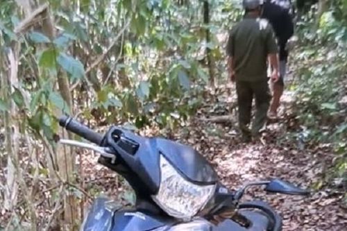 Tìm thấy thi thể người vợ sau 7 ngày cùng chồng rời nhà, mất tích trong rừng