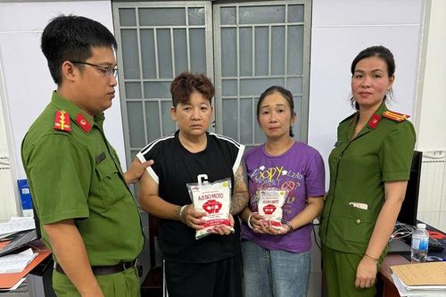 Khởi tố, bắt tạm giam 3 đối tượng sản xuất, buôn bán bột ngọt, hạt nêm giả quy mô lớn