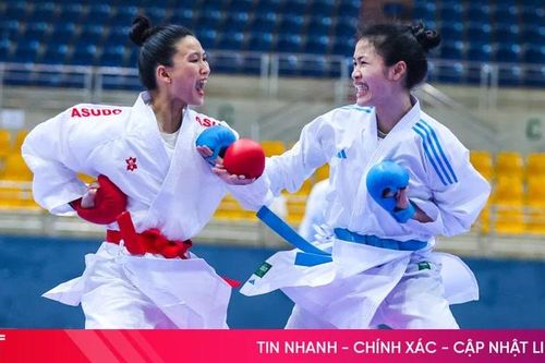 Những 'bóng hồng' tranh tài giải vô địch karate khu vực miền Trung