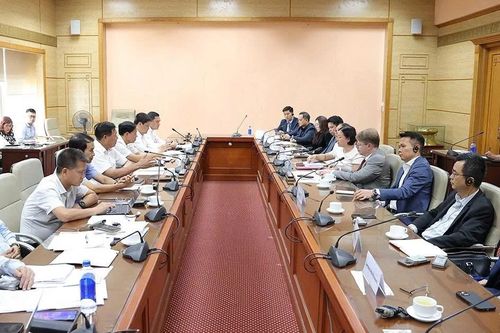 Bộ Y tế thúc đẩy hợp tác y tế với doanh nghiệp Hoa Kỳ, ưu tiên AI và công nghệ số