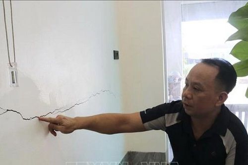 Lào Cai: Nhiều nhà dân nứt, lún nghi do ảnh hưởng công trình xây dựng lớn