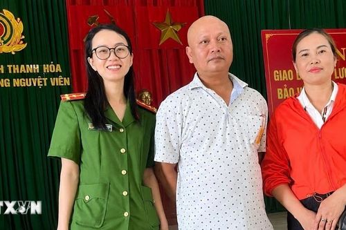 Thanh Hóa: Trao trả 500 triệu đồng cho người chuyển khoản nhầm