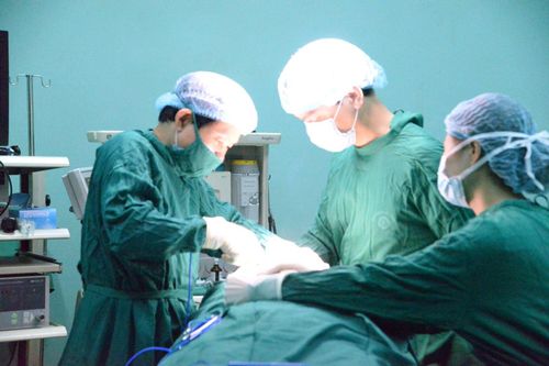 Tăng huyết áp khó kiểm soát, người bệnh cần nghĩ đến u tuyến thượng thận