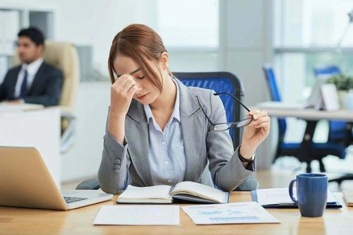 Không phải thức khuya, đây mới là thói quen âm thầm khiến nhiều người ngoài 30 tuổi đã suy giảm trí nhớ