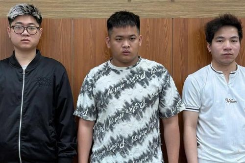 Bắt nhóm chuyên giăng 'ma trận' lừa đảo trên mạng xã hội