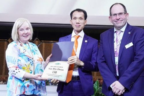 Người Việt đầu tiên nhận chứng nhận du lịch trên 150 quốc gia và vùng lãnh thổ