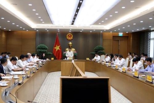 Đẩy nhanh tiến độ giao chỉ tiêu tăng trưởng cho địa phương, doanh nghiệp nhà nước