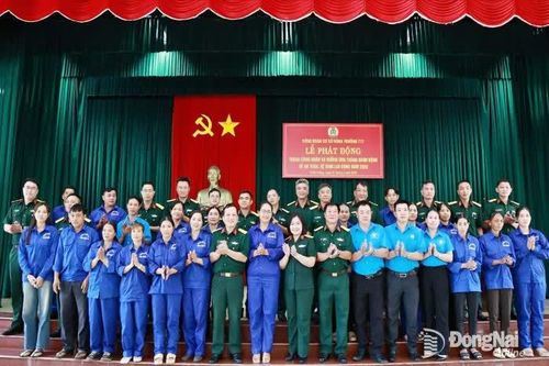 Ban Công đoàn Quốc phòng thăm, tặng quà, bàn giao nhà 'Mái ấm công đoàn, nghĩa tình đồng đội'