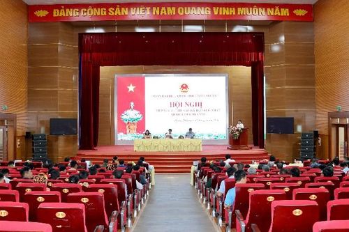 Đoàn Đại biểu Quốc hội tỉnh lắng nghe, tiếp thu ý kiến cử tri xã Phong Thổ