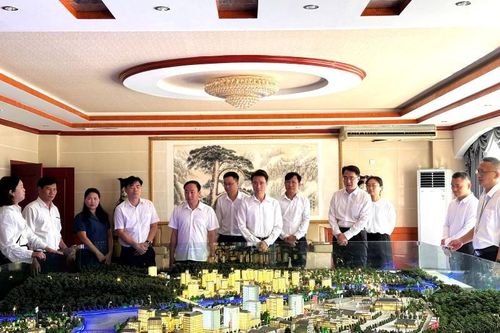 Đoàn công tác tỉnh Lai Châu thăm, làm việc tại châu Hồng Hà, tỉnh Vân Nam, Trung Quốc