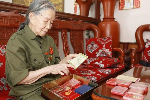 Hào hùng thuở thanh xuân