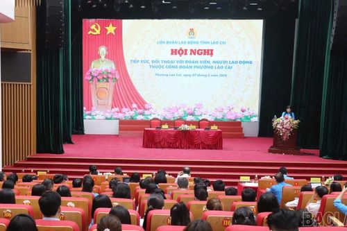 Hơn 200 đoàn viên, người lao động phường Lào Cai tham gia hội nghị tiếp xúc đối thoại trực tiếp
