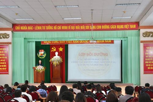 Hội Khuyến học Lâm Đồng bồi dưỡng công tác khuyến học, khuyến tài cho gần 150 cán bộ