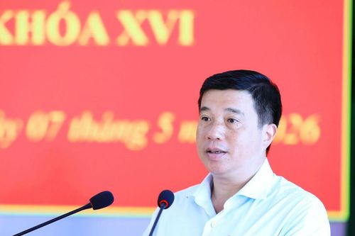 Bí thư Tỉnh ủy, Trưởng Đoàn ĐBQH Lâm Đồng Y Thanh Hà Niê Kđăm tiếp xúc cử tri xã Đạ Huoai 2