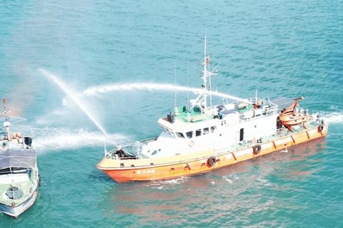 Bộ đội Biên phòng Lâm Đồng diễn tập ứng phó sự cố cháy tàu, tràn dầu trên biển
