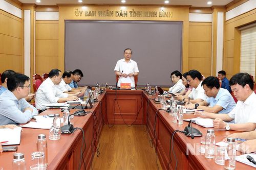 Kiểm điểm tiến độ triển khai xây dựng chợ Phúc Thành và chợ Quảng Lạc