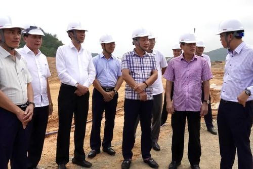 Tạo điều kiện thuận lợi đưa dự án Trang trại chăn nuôi lợn Công nghệ cao Gia Hân đi vào hoạt động đúng tiến độ