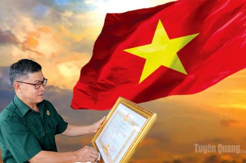 3 thế hệ dưới bóng quân kỳ