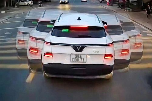 Ô tô đánh võng, diễn xiếc giữa đường ở Phú Thọ