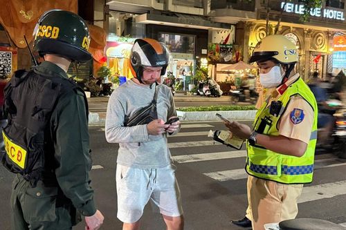 Khánh Hòa: Siết cho thuê phương tiện giao thông với du khách nước ngoài