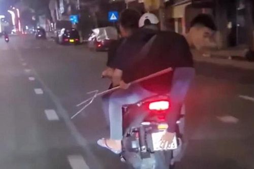 Tai nạn giao thông 7/5: Băng qua đường sắt không có lối mở, người đàn ông bị tàu tông
