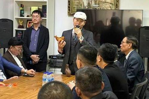 Triệu Tiến Công 'tạc' hồn văn hóa Việt trong từng hình khối