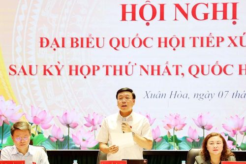 Phú Thọ: Cử tri đề nghị sớm có chính sách điều chỉnh tăng phụ cấp cho cán bộ, công chức cấp xã