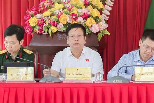 Lâm Đồng: Cử tri xã Quảng Tân phản ánh chậm cấp đất sản xuất, hạ tầng xuống cấp