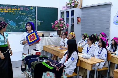 Những khoảng trống trong giáo dục lịch sử và giáo dục truyền thống hiện nay