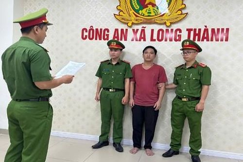 Khởi tố đối tượng tổ chức khai thác cát trái phép