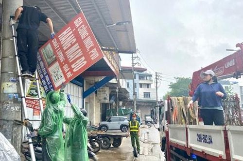 Xã Tây Phương ra quân chỉnh trang diện mạo nông thôn