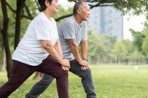 Về già cô đơn hay hạnh phúc không liên quan đến tiền, mà nằm ở điều này