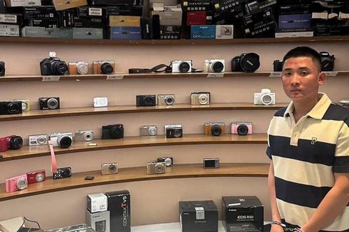 Hà Nội: Bắt gọn kẻ trộm 10 chiếc máy ảnh trên phố Hai Bà Trưng sau đó bỏ trốn vào TP.HCM
