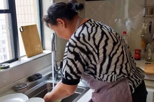 Tôi từng nghĩ hy sinh cho con sẽ được báo hiếu khi về già, nhưng sự thật quá cay đắng