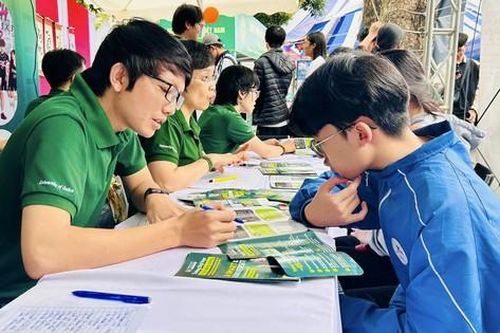 Hiểu đúng về bách phân vị khi quy đổi điểm xét tuyển đại học năm 2026