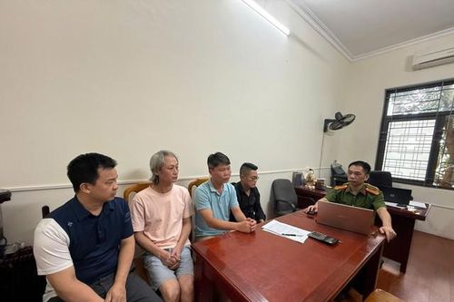 Từ tin nhắn nhận số lô, đề, công an 'khui' đường dây đánh bạc