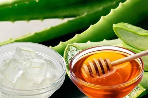Mật ong kết hợp với nha đam có tác dụng gì với da?