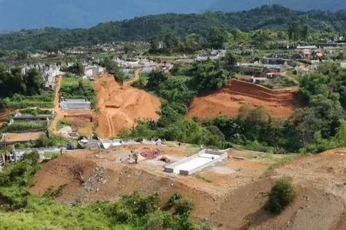 Xử phạt 150 triệu đồng 2 người phân lô bán đất trái phép làm nghĩa trang