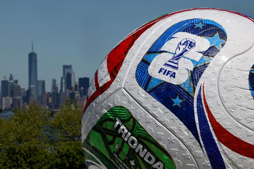 Fox trả lương 50.000 USD cho người xem 104 trận World Cup 2026